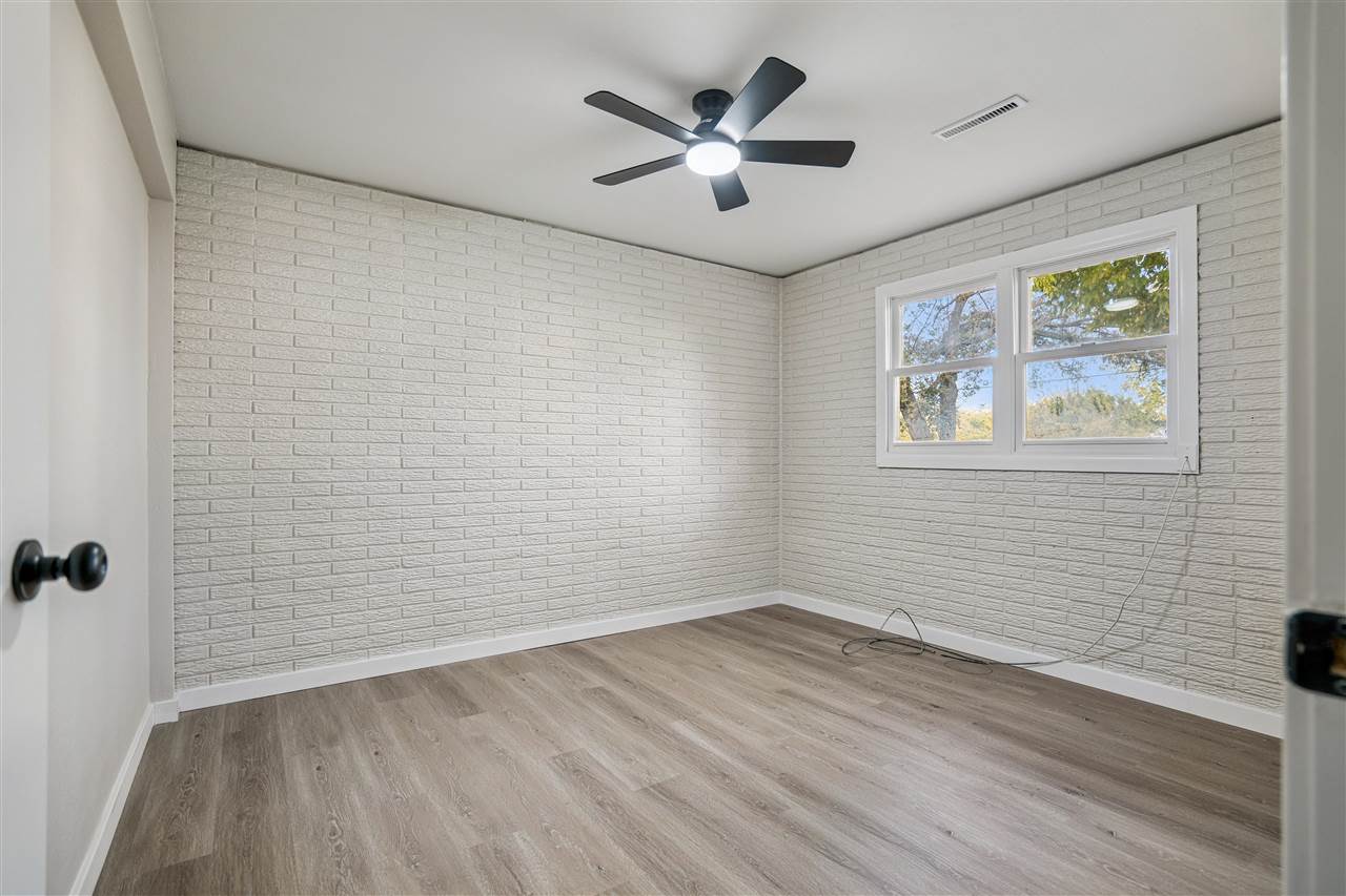 232 27th Street NW Cedar Rapids IA 52405