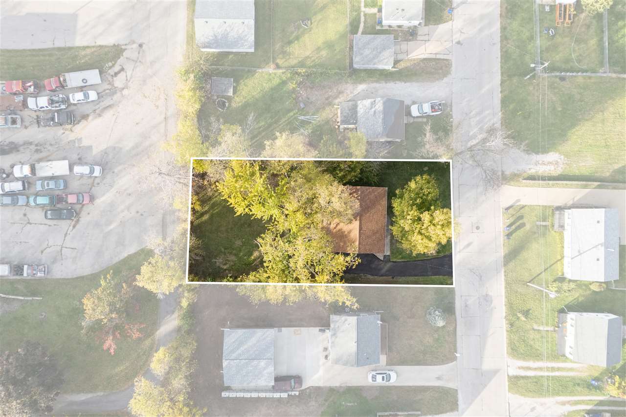 232 27th Street NW Cedar Rapids IA 52405