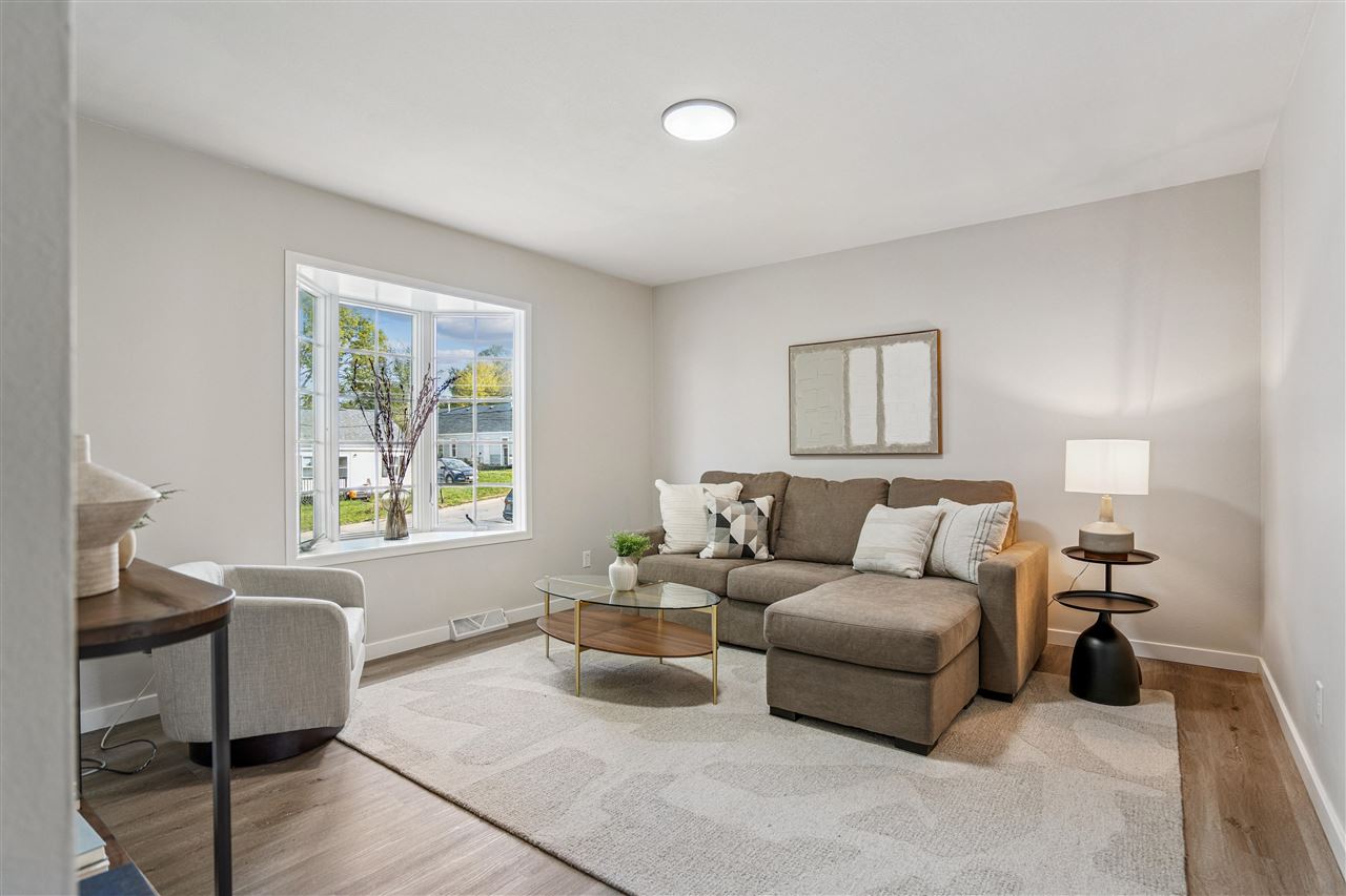 232 27th Street NW Cedar Rapids IA 52405