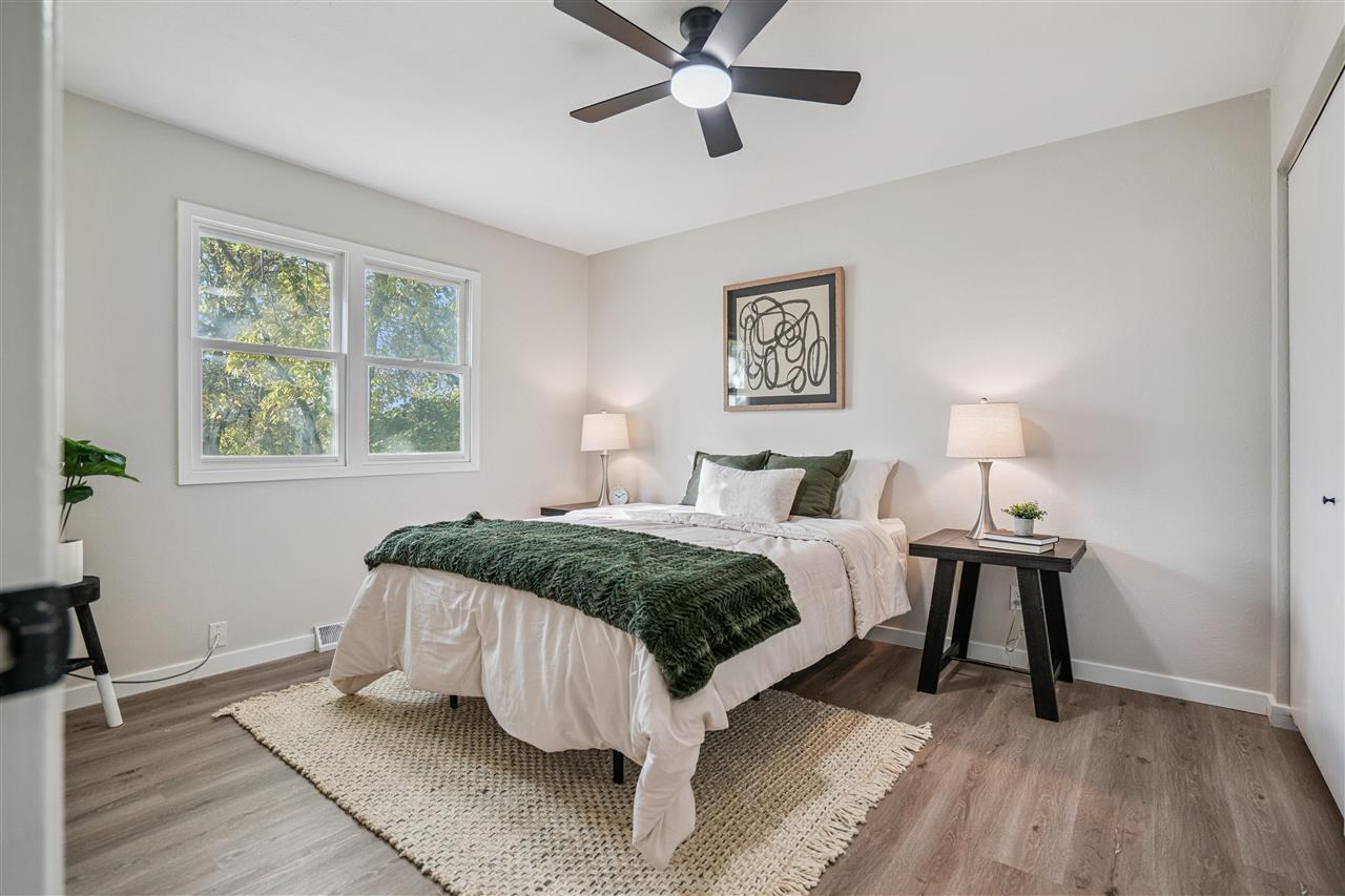 232 27th Street NW Cedar Rapids IA 52405