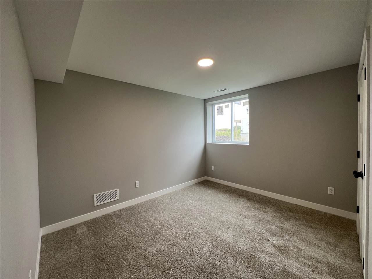 55 Kinsey Street North Liberty IA 52317