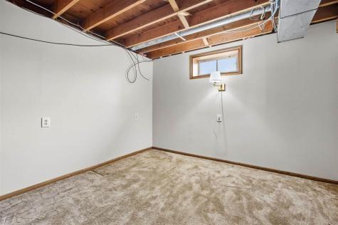 1105 Country Club Drive SE Mt Vernon IA 52314