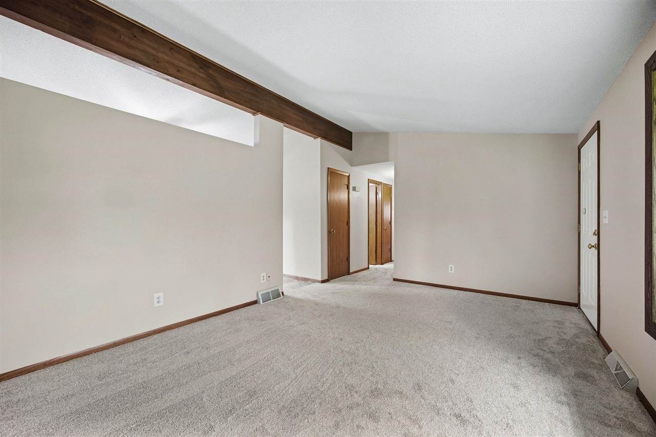 1105 Country Club Drive SE Mt Vernon IA 52314