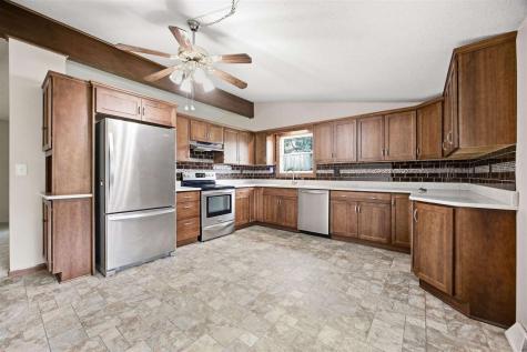 1105 Country Club Drive SE Mt Vernon IA 52314