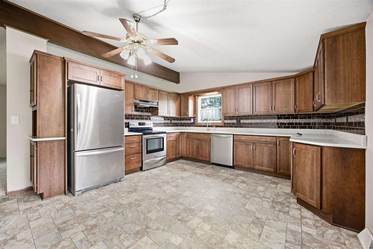 1105 Country Club Drive SE Mt Vernon IA 52314