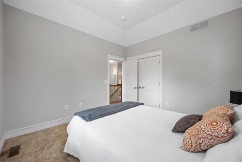 720 Walker Circle Iowa City IA 52245