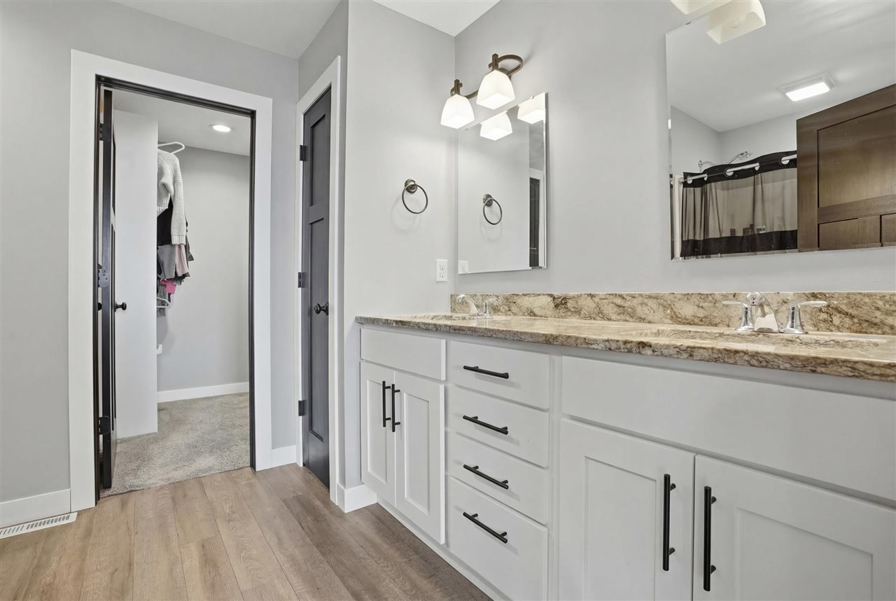 118 W 3rd Street Washington IA 52353