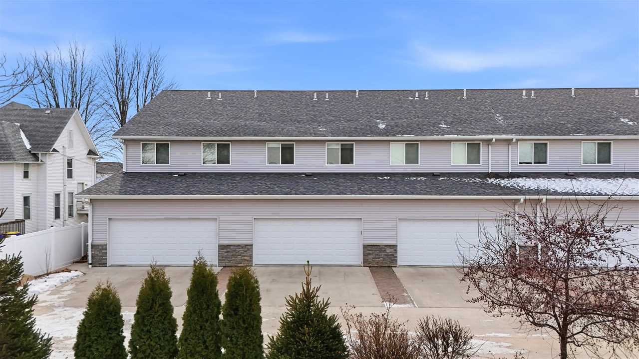 118 W 3rd Street Washington IA 52353