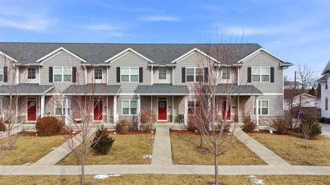 118 W 3rd Street Washington IA 52353