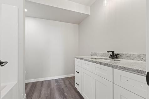 803 Irving Drive Solon IA 52333