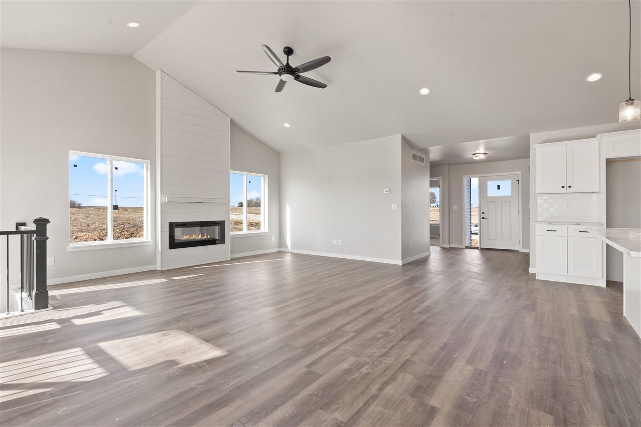 803 Irving Drive Solon IA 52333
