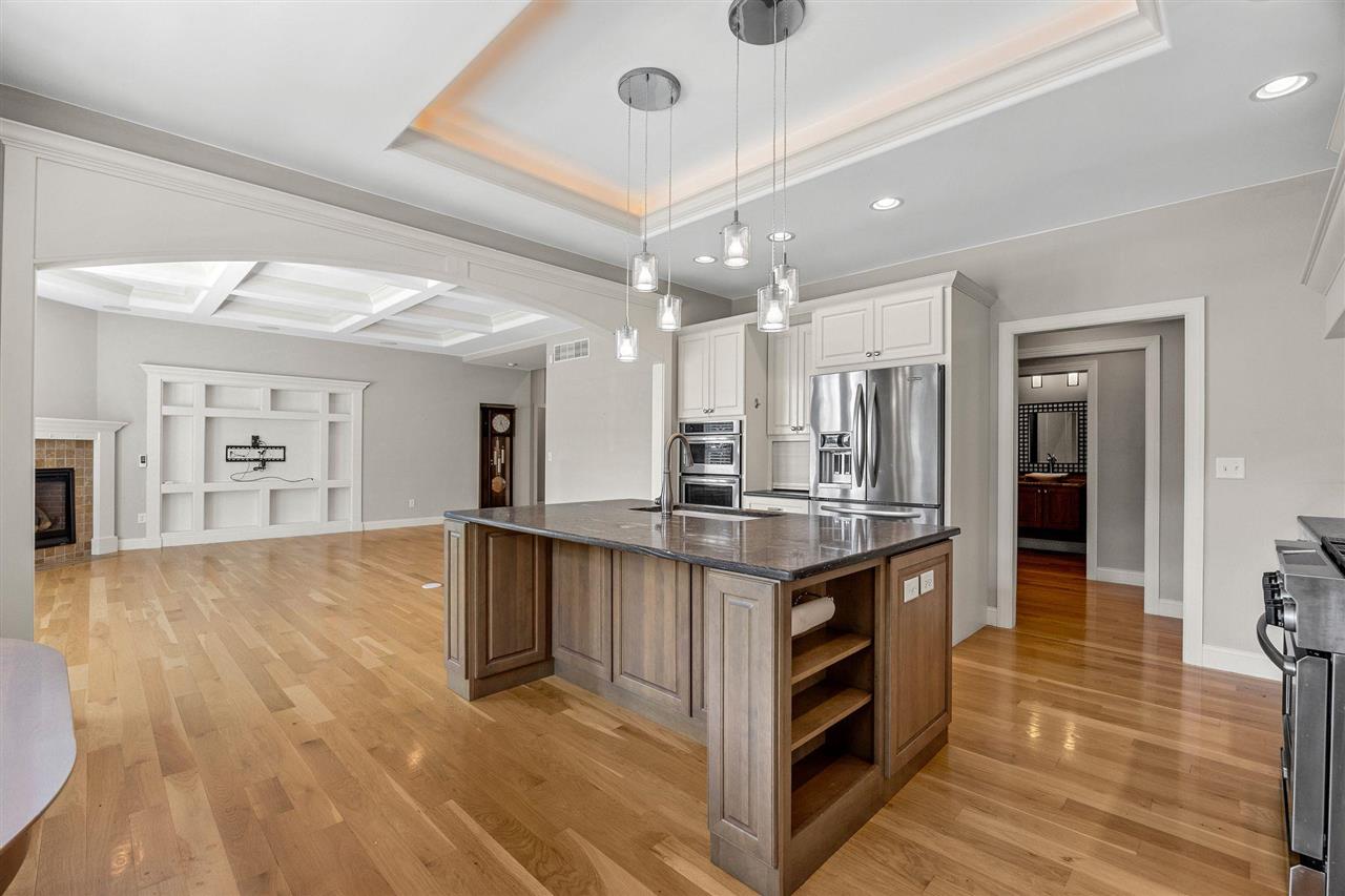 713 Sherwood Iowa City IA 52245