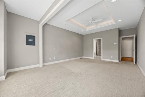 713 Sherwood Iowa City IA 52245