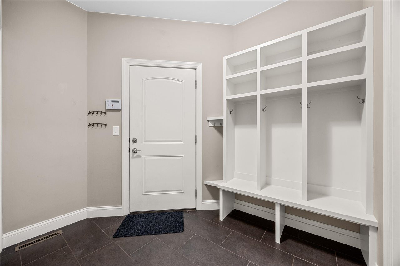 713 Sherwood Iowa City IA 52245