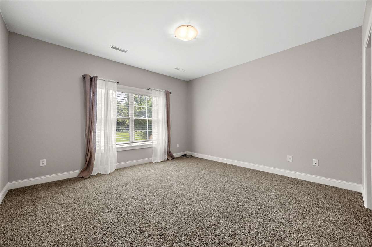 713 Sherwood Iowa City IA 52245