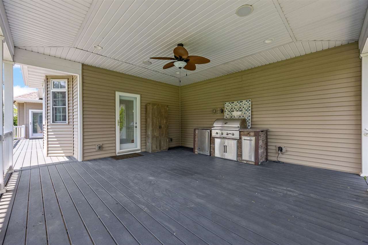 713 Sherwood Iowa City IA 52245