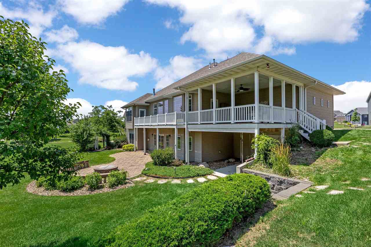 713 Sherwood Iowa City IA 52245