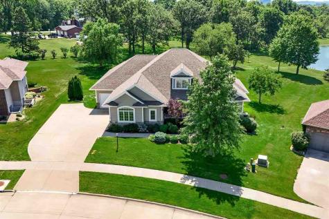 713 Sherwood Iowa City IA 52245