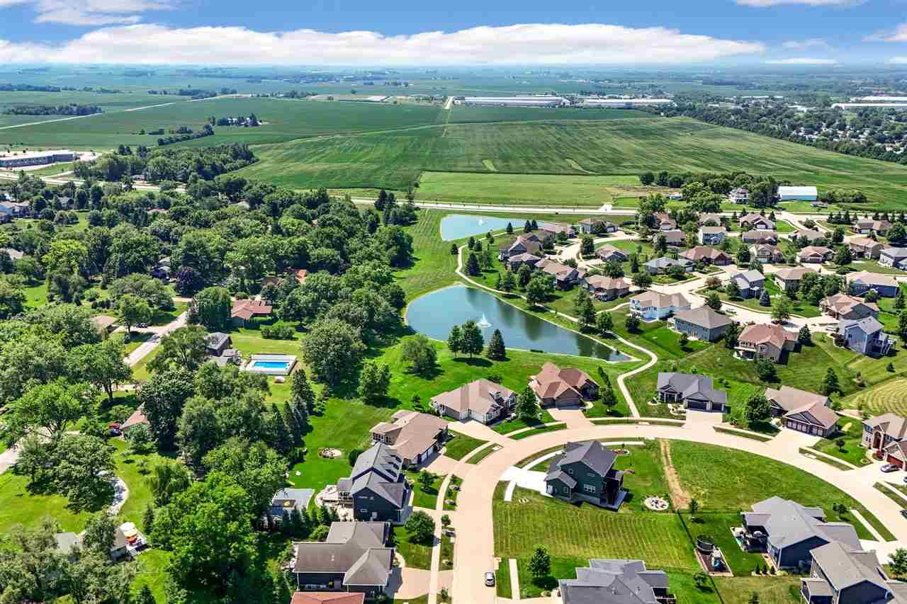 713 Sherwood Iowa City IA 52245