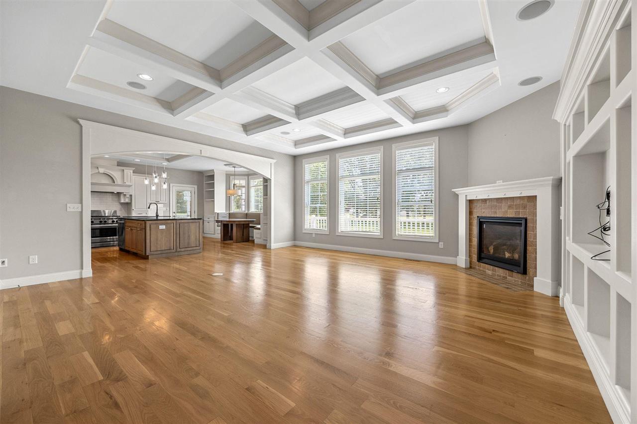 713 Sherwood Iowa City IA 52245