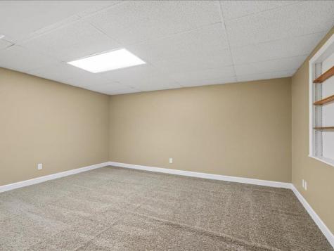 920 Westwood Drive NW Cedar Rapids IA 52404