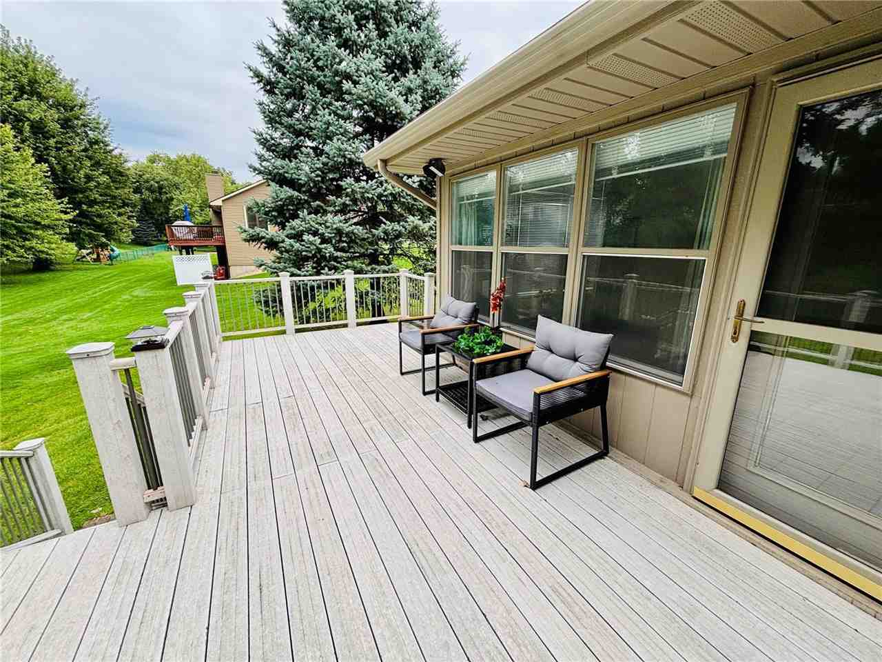 920 Westwood Drive NW Cedar Rapids IA 52404