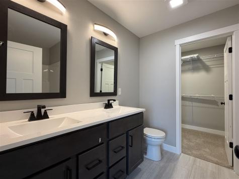 1403 Legend Drive Tiffin IA 52340
