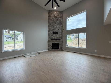 1403 Legend Drive Tiffin IA 52340