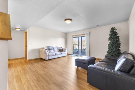 1552 Cook Circle North Liberty IA 52317