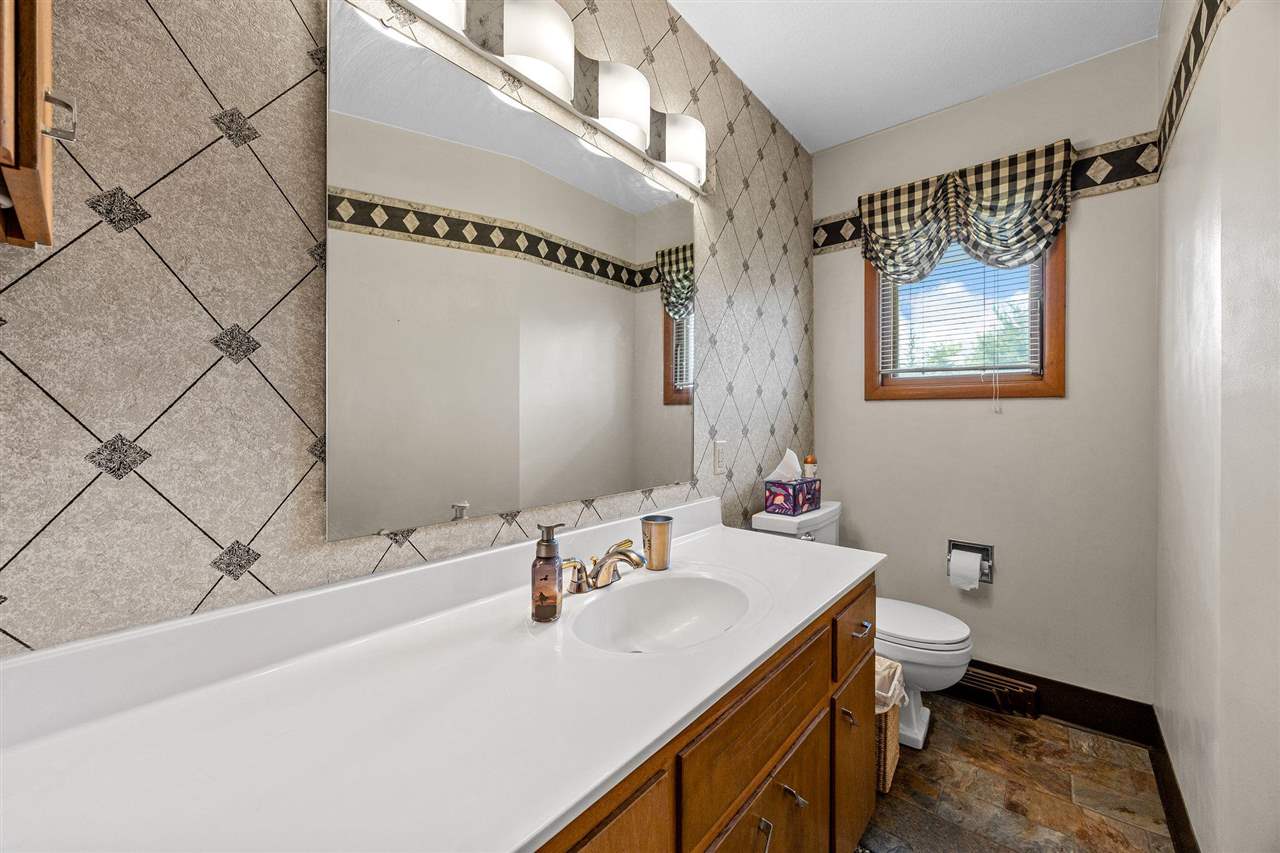 1805 Country Club Drive Marion IA 52302