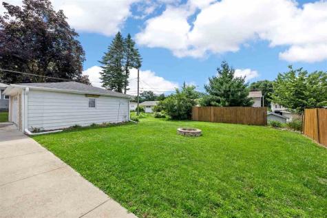 1805 Country Club Drive Marion IA 52302