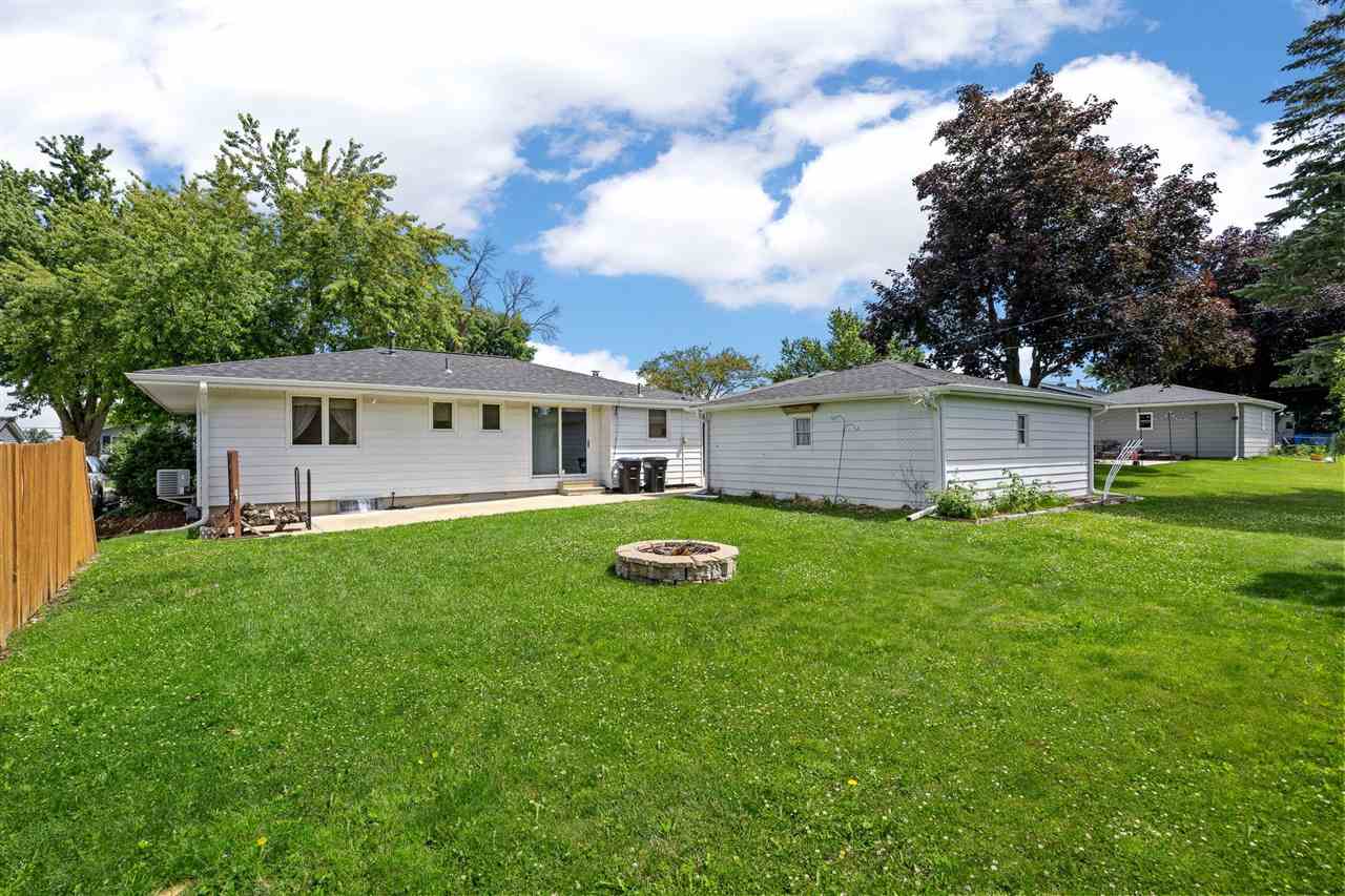 1805 Country Club Drive Marion IA 52302