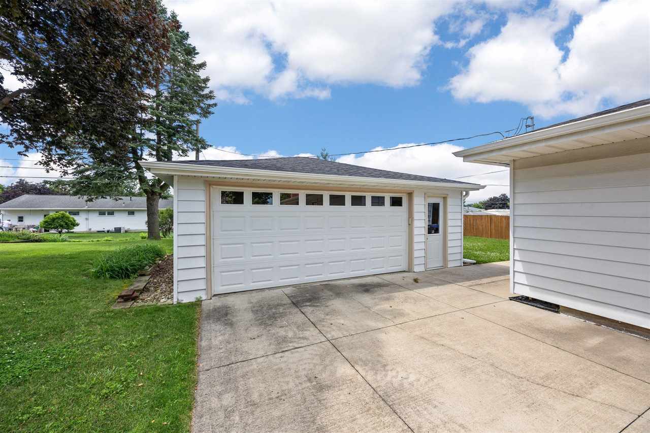 1805 Country Club Drive Marion IA 52302