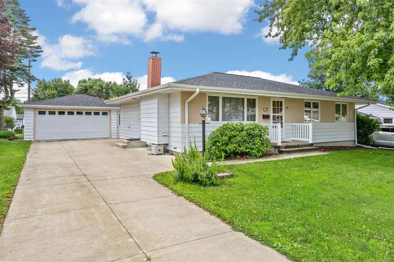 1805 Country Club Drive Marion IA 52302