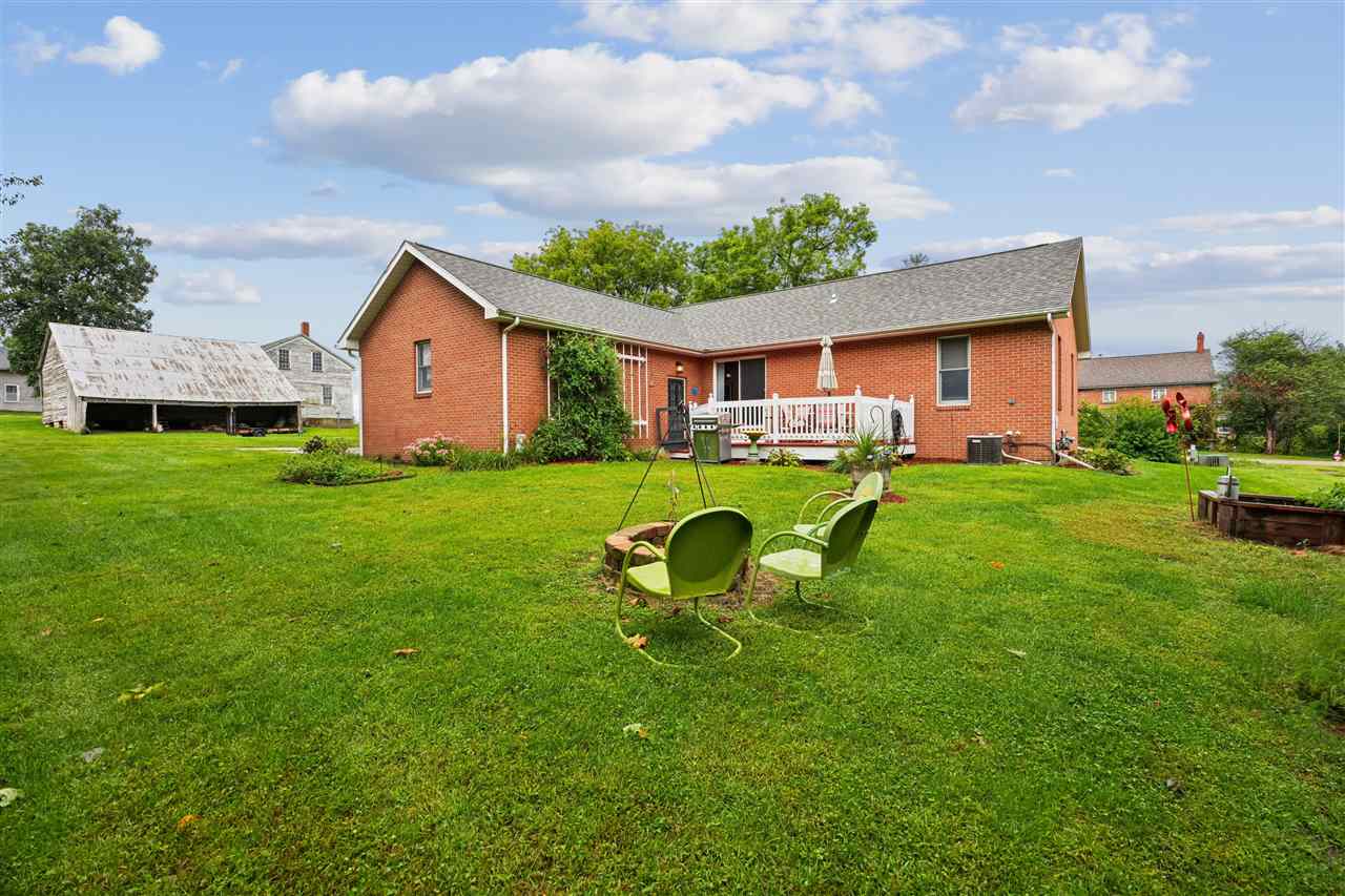 206 220th Trail South Amana IA 52334