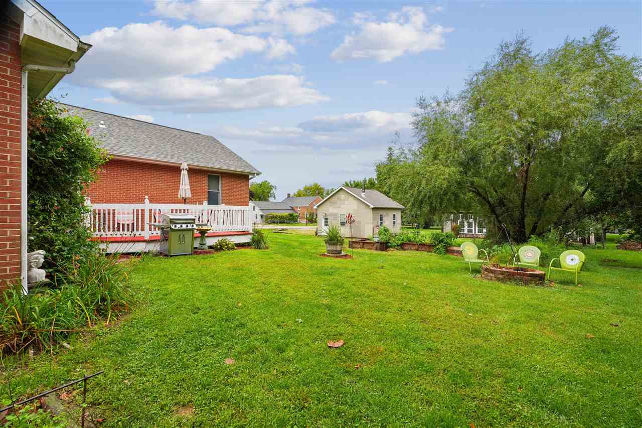 206 220th Trail South Amana IA 52334
