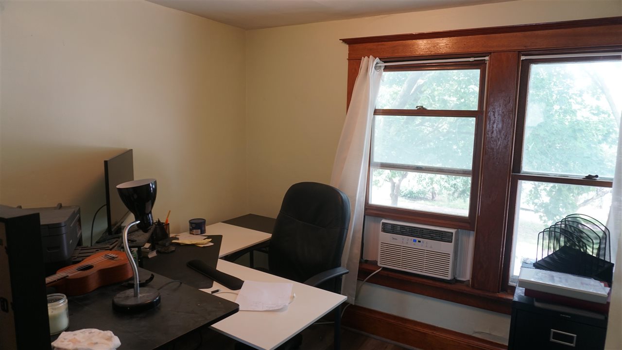 300 E Linn Street Lone Tree IA 52755