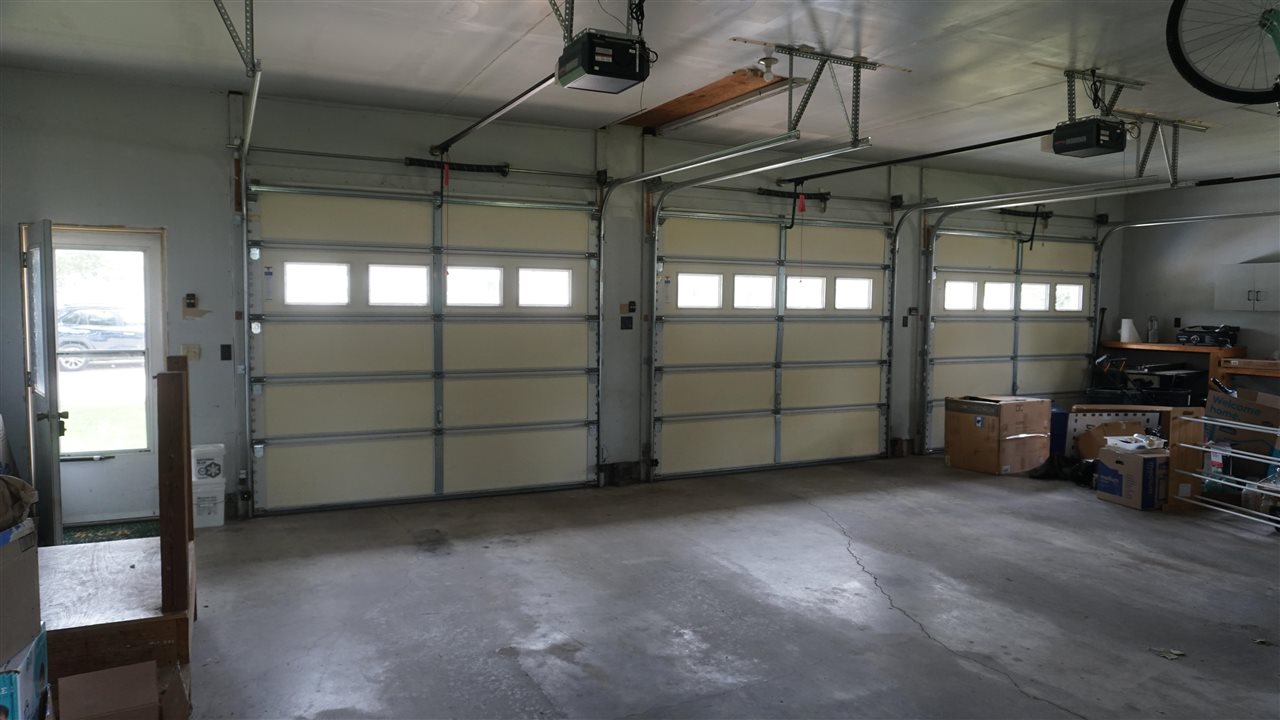 300 E Linn Street Lone Tree IA 52755