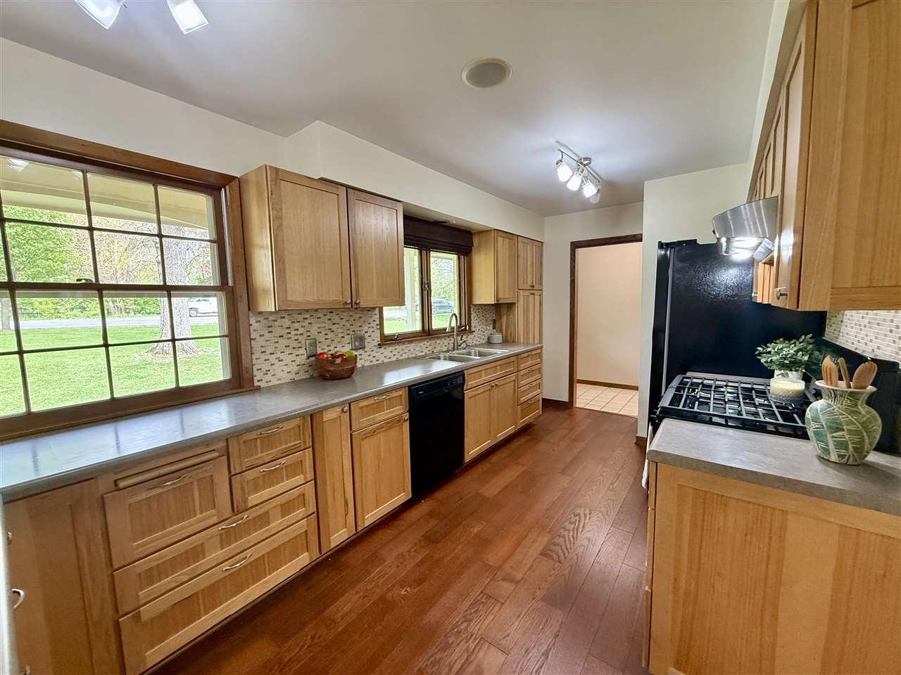 4261 Oak Leaf Lane Iowa City IA 52240