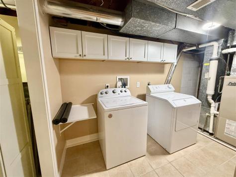 4261 Oak Leaf Lane Iowa City IA 52240
