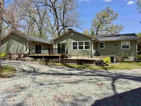 4261 Oak Leaf Lane Iowa City IA 52240