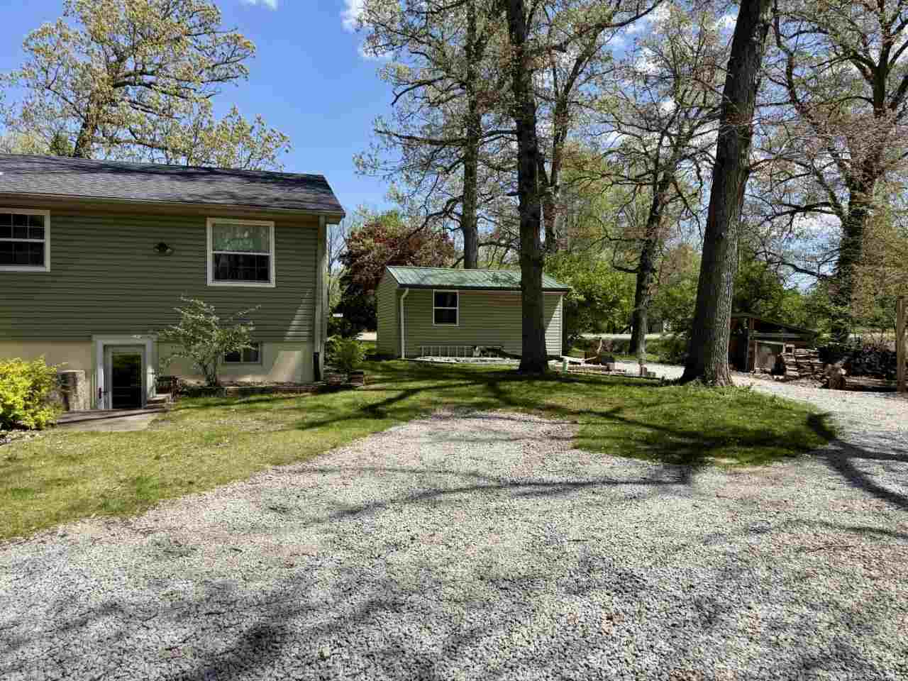 4261 Oak Leaf Lane Iowa City IA 52240