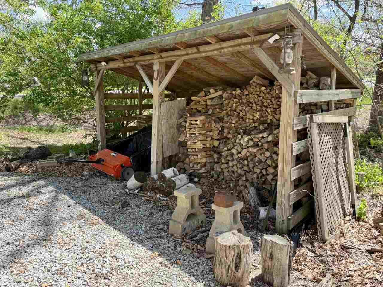 4261 Oak Leaf Lane Iowa City IA 52240