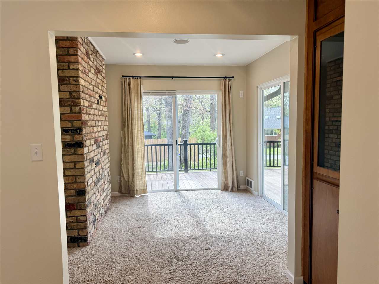 4261 Oak Leaf Lane Iowa City IA 52240