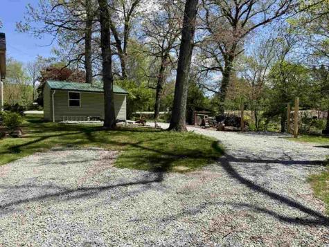 4261 Oak Leaf Lane Iowa City IA 52240