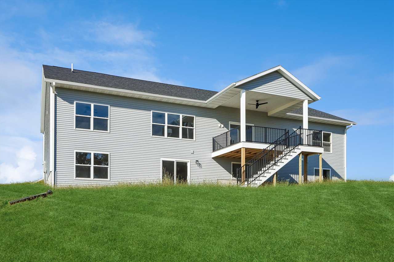 2792 Firefox Drive Williamsburg IA 52361