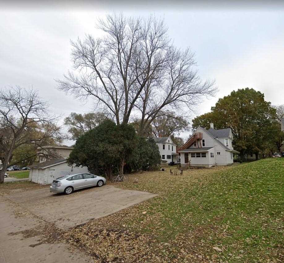 403 S Lucas Street Iowa City IA 52240