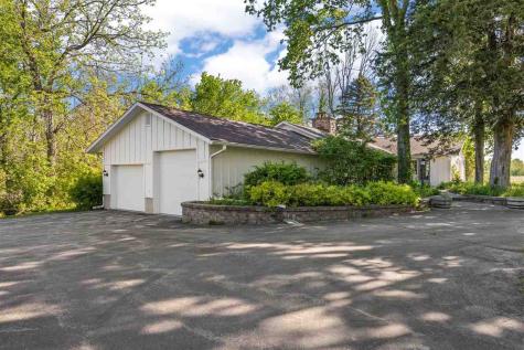 4318 Turkey Creek Road NE Iowa City IA 52240