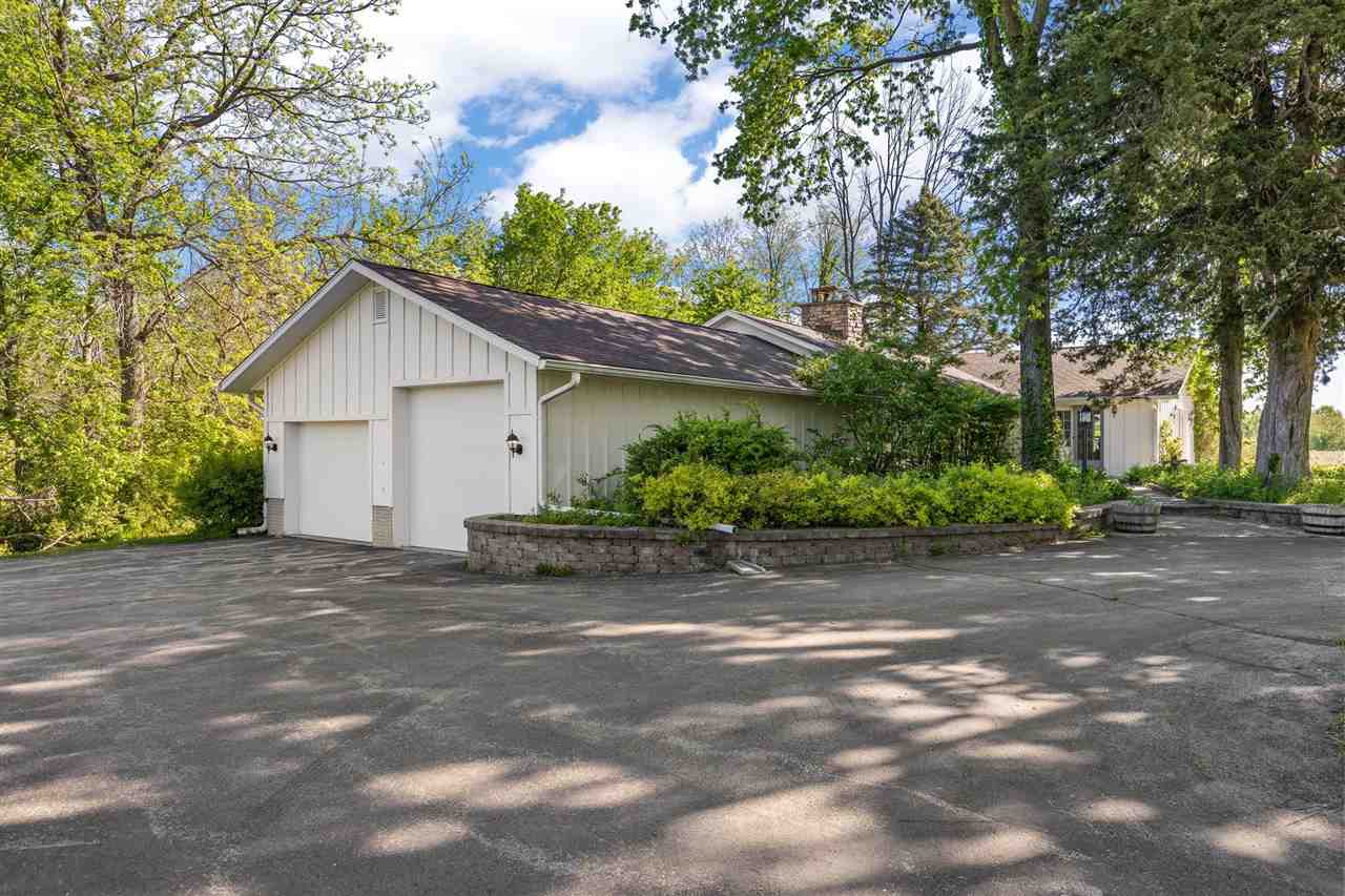 4318 Turkey Creek Road NE Iowa City IA 52240