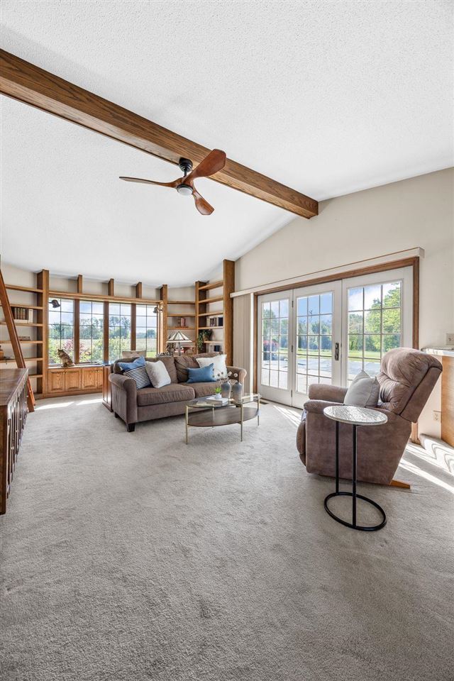 4318 Turkey Creek Road NE Iowa City IA 52240